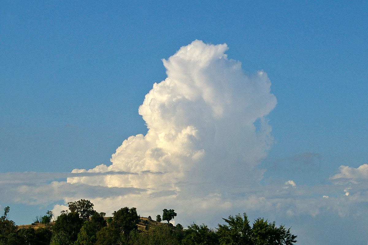 6 Ways To Interpret The Clouds On Your Next Flight Boldmethod